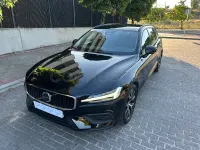 Usado Volvo V60 Plus 197 CV (144 kW) 2023 Negro Familiar