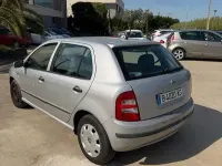 Usado Skoda Fabia Classic 68 CV (50 kW) 2000 Gris Utilitario