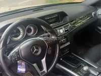 Käytetty Mercedes E200 Avantgarde 136 HP (100 kW) 2015 Musta Sedan