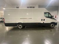 Usado Iveco Daily 160 CV (117 kW) 2023 Blanco Berlina