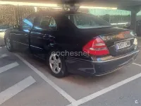 Usado Mercedes E320 Elegance 204 CV (150 kW) 2003 Negro Berlina