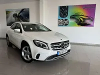 Usado Mercedes GLA180 122 CV (89 kW) 2019 Blanco SUV