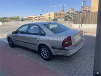 Usado Volvo S80 170 CV (125 kW) 2003 Gris / plata Berlina