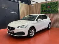Usado Seat Leon Style 115 CV (84 kW) 2021 Blanco Berlina