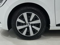 Usado Renault Clio V Intens 91 CV (66 kW) 2022 Blanco Berlina
