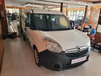 Usado Opel Combo Expression 90 CV (66 kW) 2013 Blanco Monovolumen