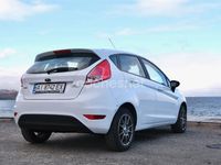 Usado Ford Fiesta Trend 100 CV (73 kW) 2016 Blanco Berlina