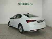 Usado Skoda Octavia Selection 150 CV (110 kW) 2025 Blanco Utilitario