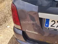 Usado SsangYong Rexton 165 CV (121 kW) 2004 Azul SUV
