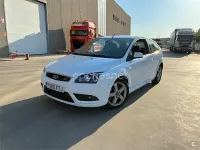 Usado Ford Focus Trend 115 CV (84 kW) 2007 Blanco Berlina