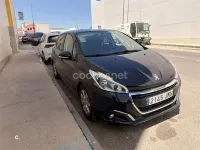 Usado Peugeot 208 Roland Garros 100 CV (73 kW) 2016 Violeta / lila Utilitario