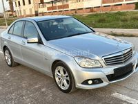 Usado Mercedes C180 120 CV (88 kW) 2011 Gris / plata Berlina