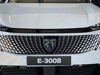 Usado Peugeot e-3008 GT 156 kW (213 CV) 2024 Blanco okenite SUV