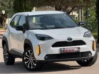 Usado Toyota Yaris Hybrid Active 116 CV (85 kW) 2022 Blanco