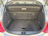 Usado Opel Corsa Selective 85 CV (62 kW) 2011 Gris / plata Utilitario
