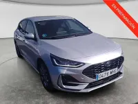 Usado Ford Focus ST-Line 155 CV (114 kW) 2023 Plateado Utilitario