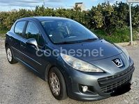 Usado Peugeot 207 Envy 70 CV (51 kW) 2011 Gris / plata Berlina
