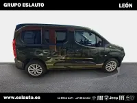 Nuevo Fiat Doblò 100 CV (73 kW) 2025 Verde Monovolumen