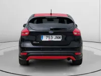 Käytetty Ford Focus 182 HP (133 kW) 2016 Musta Viistoperä