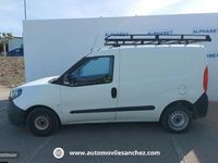 Usado Fiat Doblò 95 CV (69 kW) 2019 Blanco Monovolumen