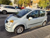 Usado Renault Modus Dynamique 98 CV (72 kW) 2005 Gris / plata Monovolumen
