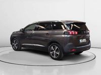 Usado Peugeot 5008 Allure 131 CV (96 kW) 2022 Gris SUV