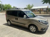 Usado Fiat Doblò Lounge 95 CV (69 kW) 2016 Marrón Monovolumen