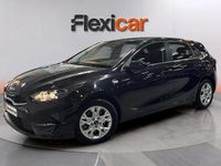 Usado Kia Ceed 136 CV (100 kW) 2023 Negro Utilitario