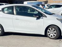 Usado Peugeot 208 Access 68 CV (50 kW) 2014 Blanco Utilitario