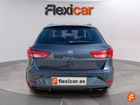 Usado Seat Leon Style 130 CV (95 kW) 2019 Gris Utilitario
