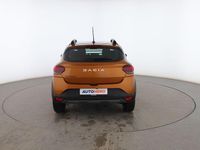 Usado Dacia Sandero Expression 91 CV (66 kW) 2023 Dorado Utilitario