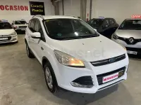 Usado Ford Kuga Trend 150 CV (110 kW) 2016 Blanco SUV