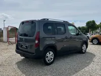 Usado Peugeot Rifter Active 131 CV (96 kW) 2019 Gris Monovolumen
