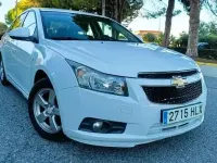 Usado Chevrolet Cruze LT 91 CV (66 kW) 2012 Blanco Familiar