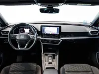 Usado Seat Leon FR 150 CV (110 kW) 2022 Rojo Familiar