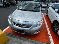 Usado Toyota Corolla Sol 126 CV (92 kW) 2009 Gris / plata Berlina