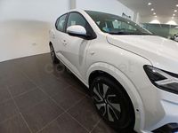 Usado Dacia Sandero Journey 101 HP (74 kW) 2024 Branco Sedan