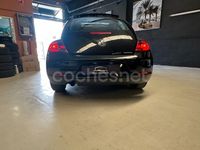 Usado VW Beetle Design 105 CV (77 kW) 2012 Negro Utilitario