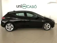 Usado Opel Astra Dynamic 125 CV (91 kW) 2017 Negro Utilitario