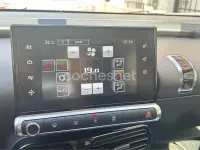 Usado Citroën C4 Feel 82 CV (60 kW) 2016 Rojo Berlina