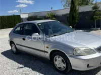Usado Honda Civic LS 114 CV (83 kW) 2000 Gris / plata Berlina