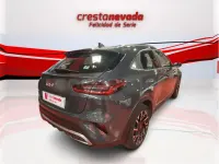 Usado Kia XCeed 120 CV (88 kW) 2022 Gris / plata SUV