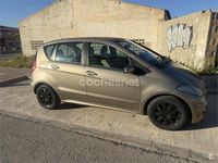 Usado Mercedes A180 Classic 109 CV (80 kW) 2005 Beige Monovolumen