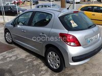 Usado Peugeot 207 Active 75 CV (55 kW) 2011 Gris / plata Berlina