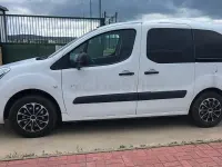 Usado Citroën Berlingo Feel 100 CV (73 kW) 2018 Blanco Monovolumen
