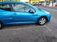 Usado Peugeot 207 Active 95 CV (69 kW) 2011 Azul Berlina