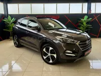 Usado Hyundai Tucson 141 CV (103 kW) 2018 Gris / plata SUV