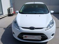Begagnad Ford Fiesta Titanium 69 HK (50 kW) 2011 Vit Halvkombi