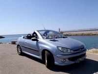 Usado Peugeot 206 138 CV (101 kW) 2001 Azul Descapotable