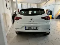 Usado Renault Clio V LIMITED 90 CV (66 kW) 2021 Blanco Berlina